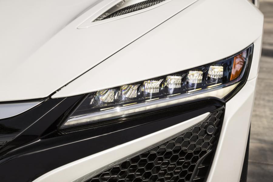 Детали экстерьера Acura NSX 2016 года  (NA) (фото 112 из 286)
